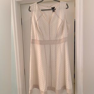 Ann Taylor Size 16 Eyelet Dress